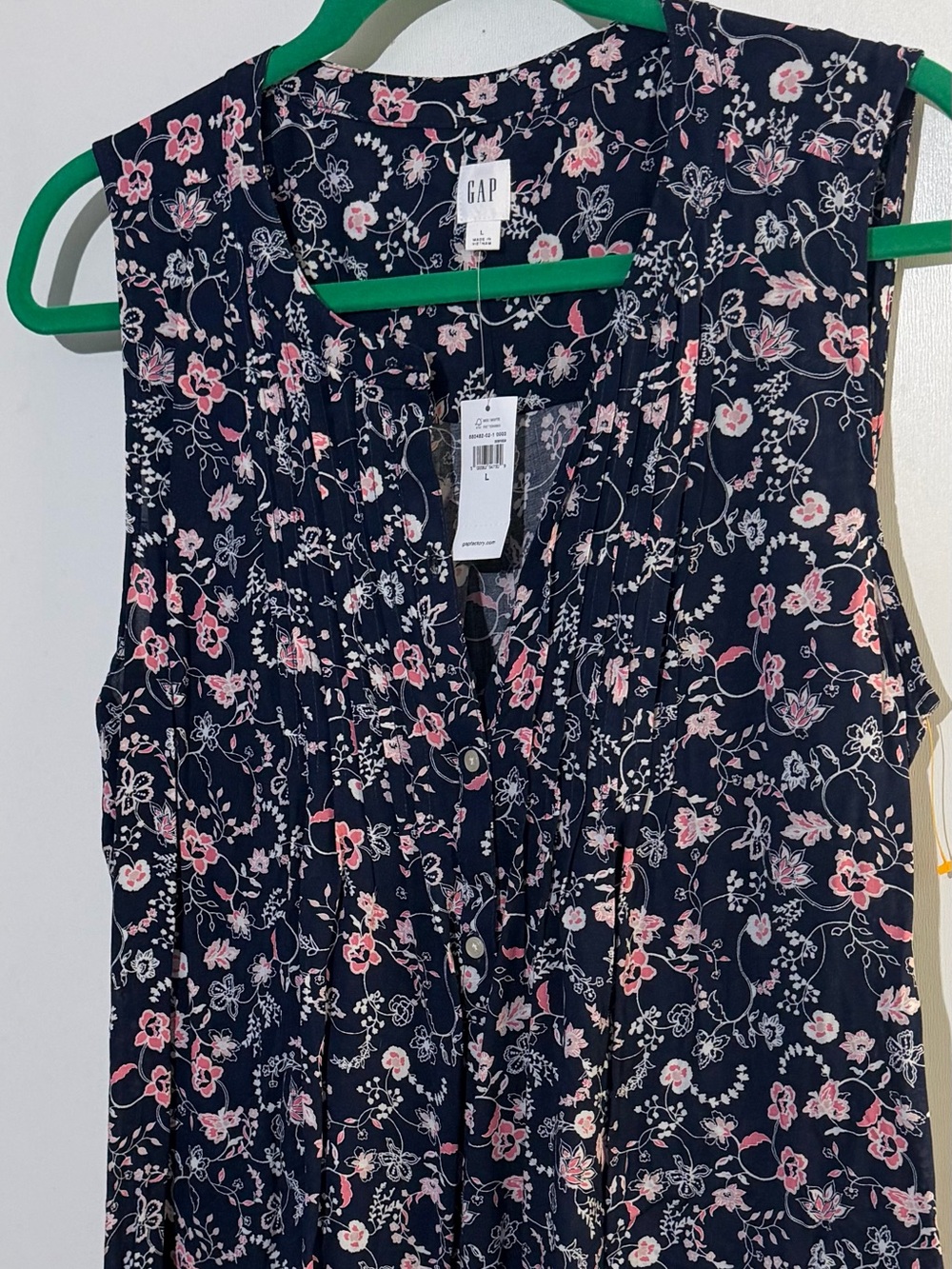 GAP Navy Sleeveless Floral Button-Front Camisole